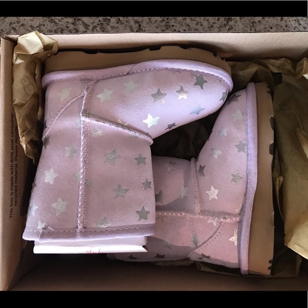 Ugg Classic Short Sheepskin Boot for Toddler